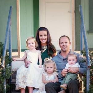 Meet your Posher, Courtney